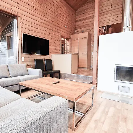 Lumikki 2 - 8 Hloe, Luoteis-himos Ski-inout